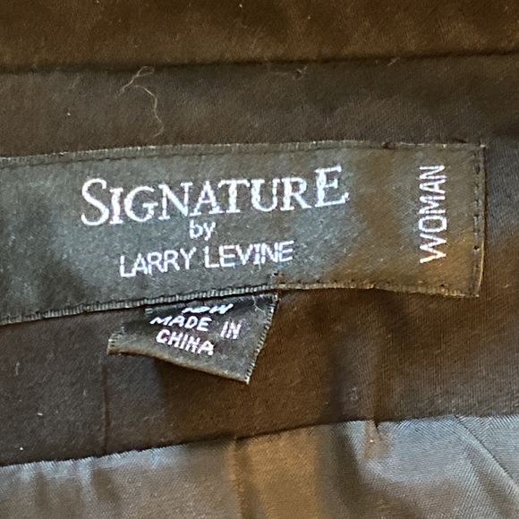 Black jacket/ blazer with 3 button size 18W long sleeves in black.Lined - Picture 7 of 12